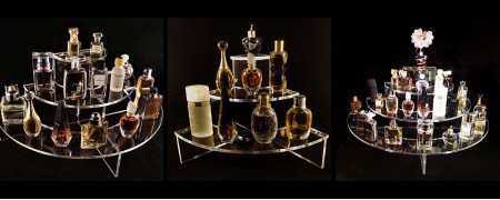 Présentoirs en plexiglas pour collections de miniatures de parfum